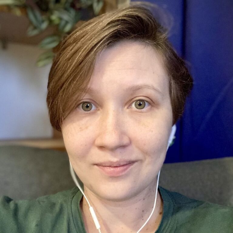 thumbnail D1C75237 50E8 43B2 A1F2 19FFA7655225 1 201 a 768x768